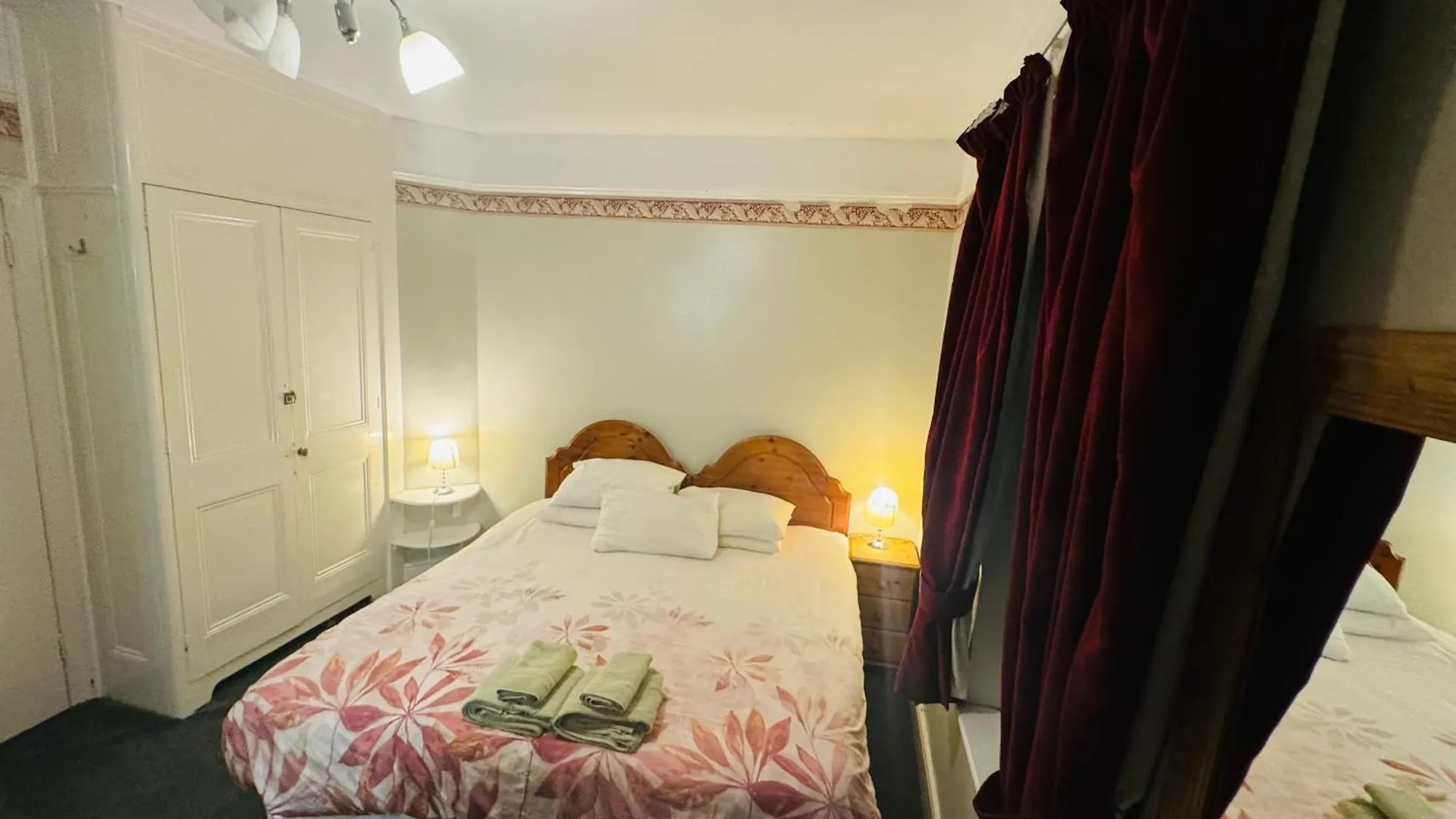 Homestay The Bliss 9 Home Stay, Self Check In With Smart Lock, Non Smoking Home In And Out Southampton United Kingdom